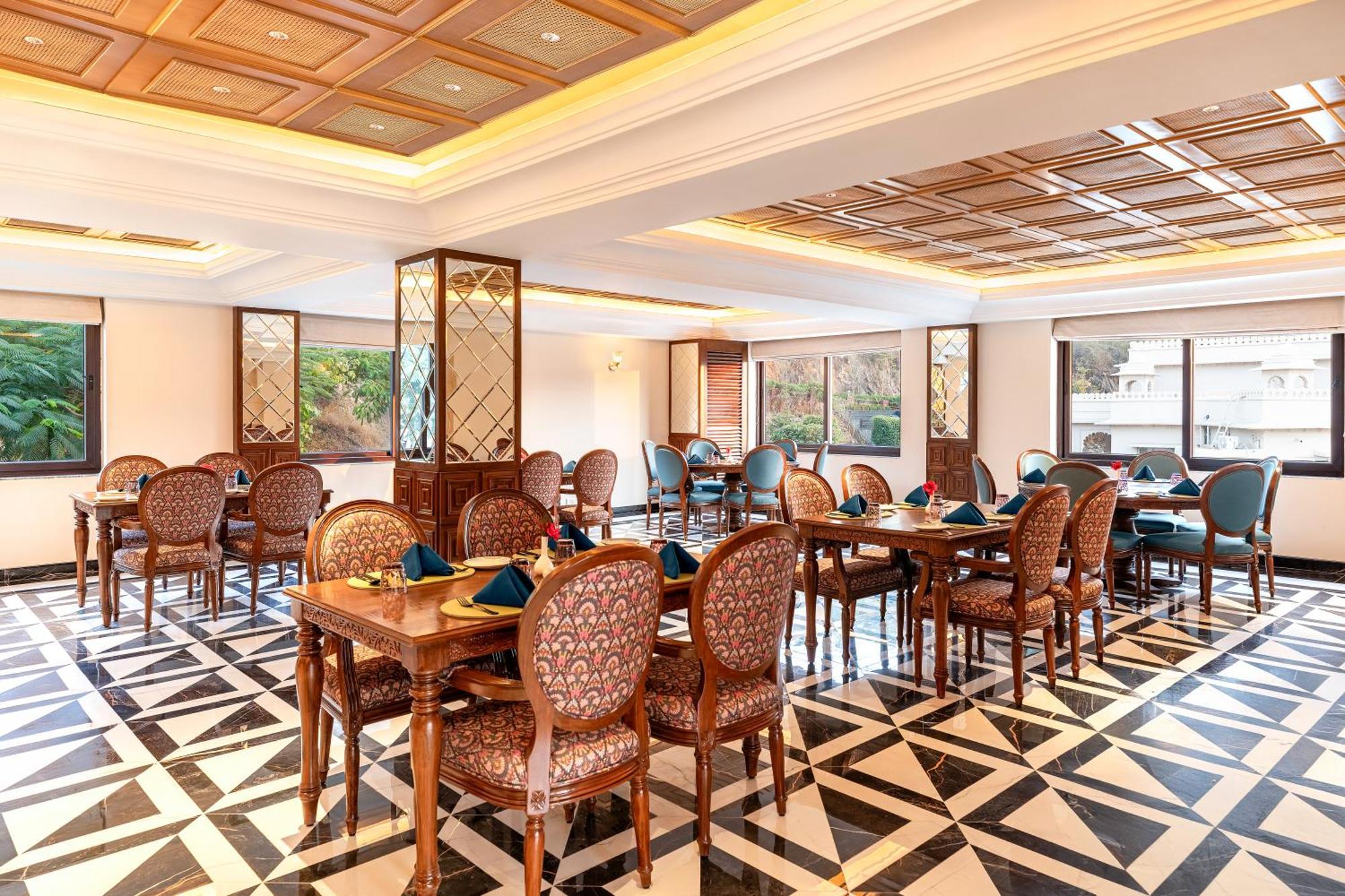 Sayaji Resorts & Spa Удайпур Екстериор снимка